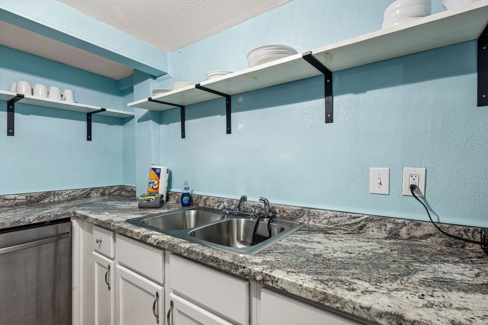 Quality appliances and clean counters make cooking easy at Historic Anchor at M.