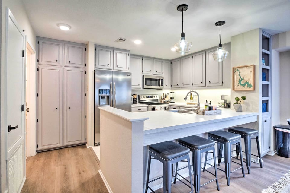 Kitchen | Fully Equipped