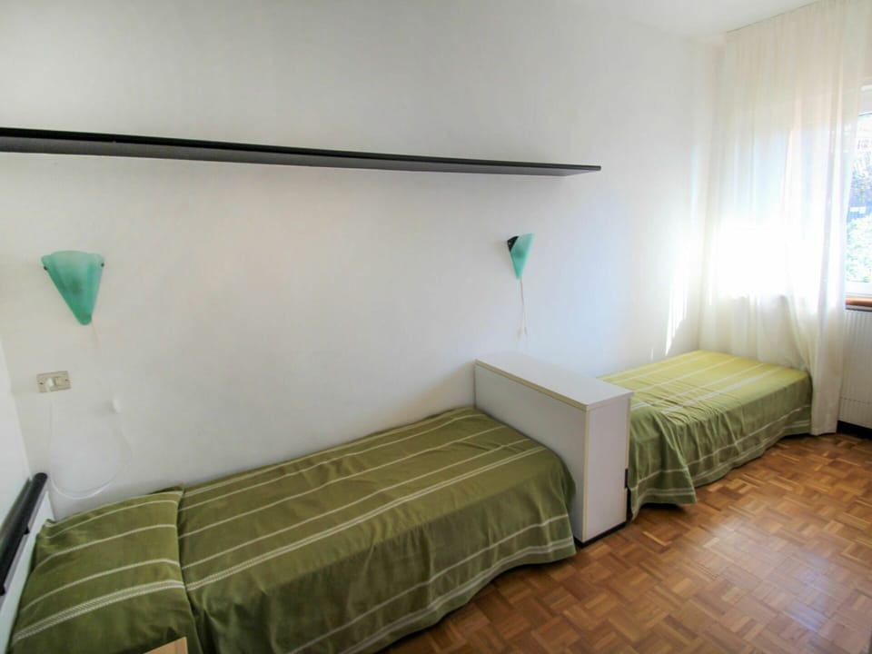 Building, Furniture, Comfort, House, Wood, Bed, Bed Frame, Flooring, Floor