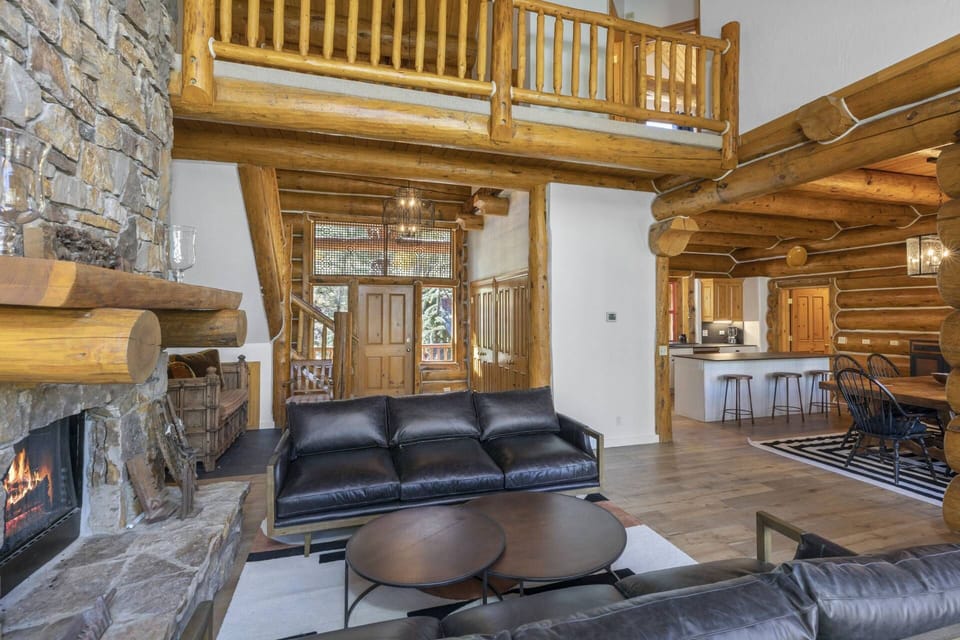 Beautiful open concept living, dining and kitchen