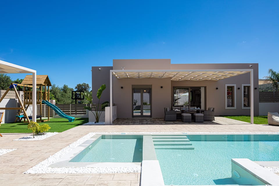 Sensory pool elements.