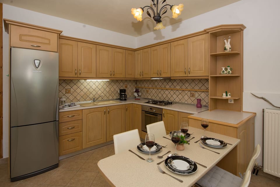 Nicoles House 1 Arillas Corfu Kitchen And Dining Area 
