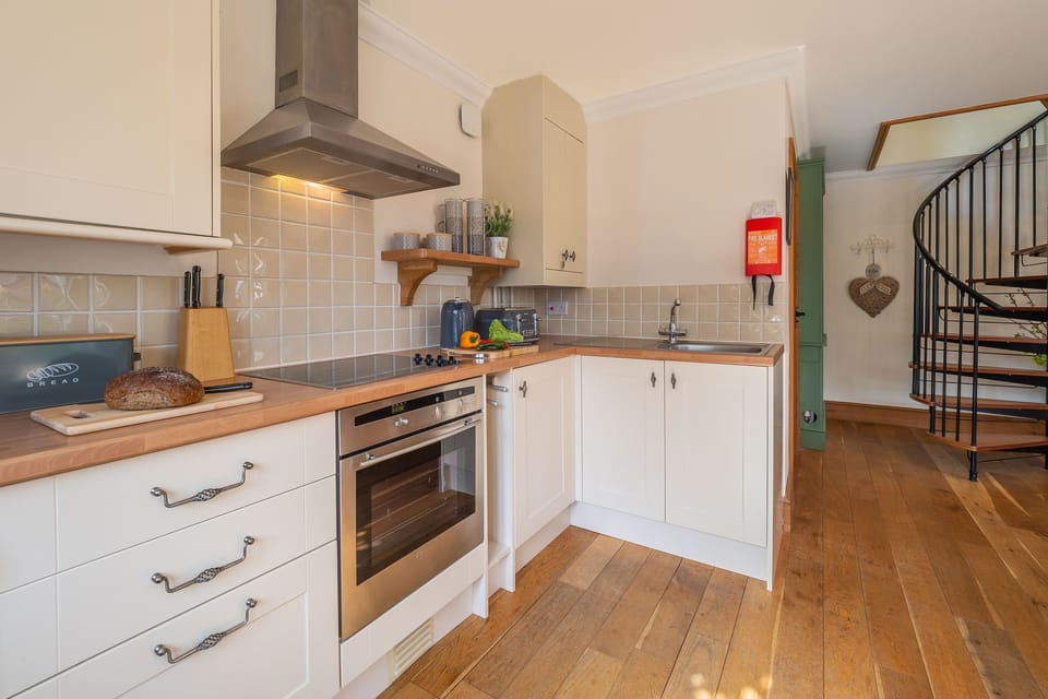 Ground floor: Kitchen