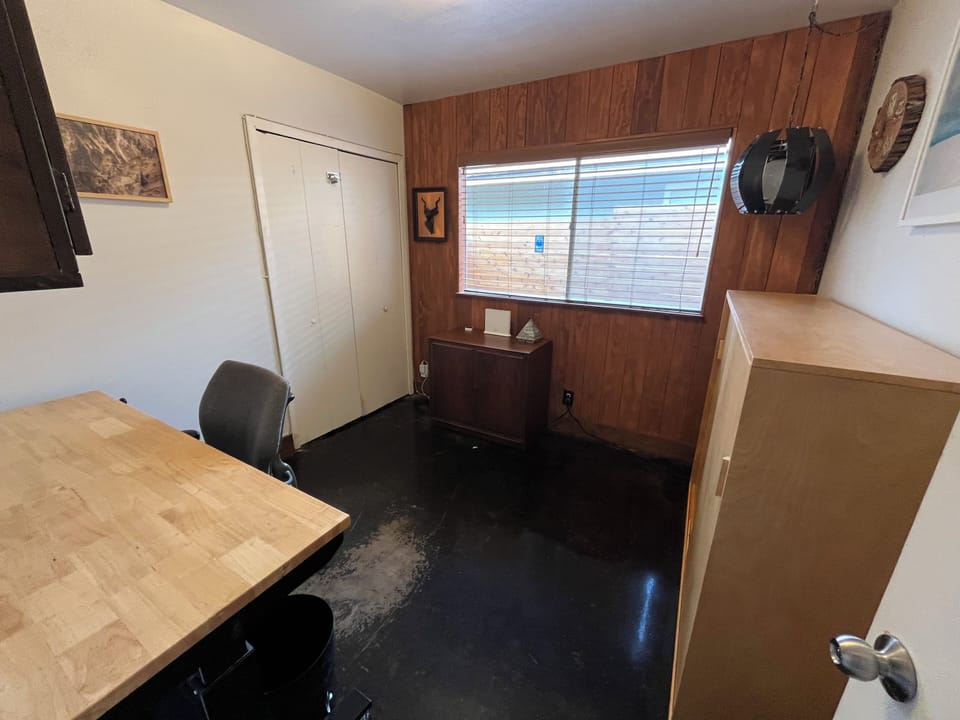 Bonus office room