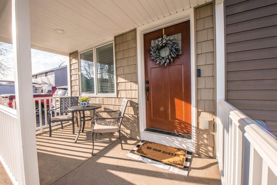 Front Porch with Bistro Set