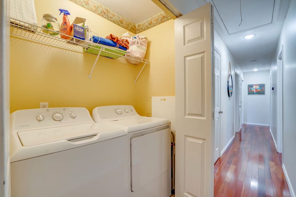 Full Size Washing Machine & Dryer