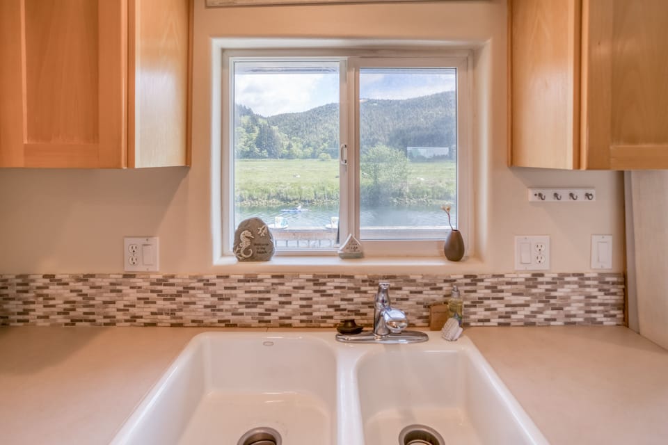 Double sink
