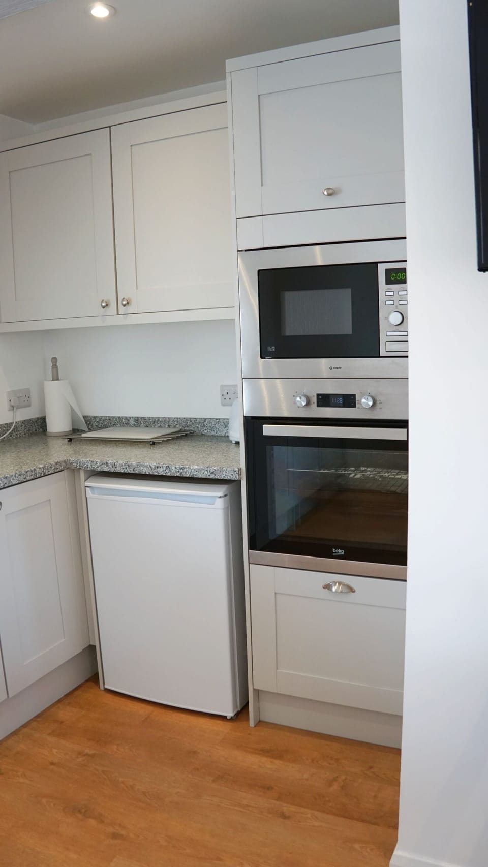 Integrated Microwave and Oven