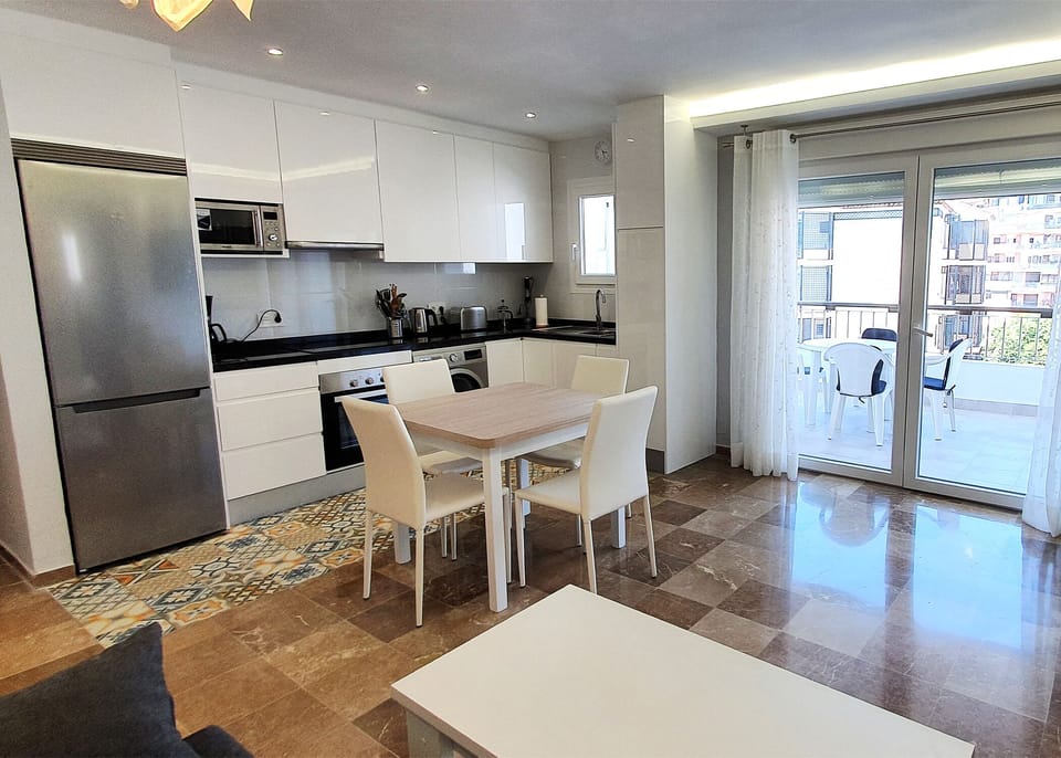 Living room & kitchen