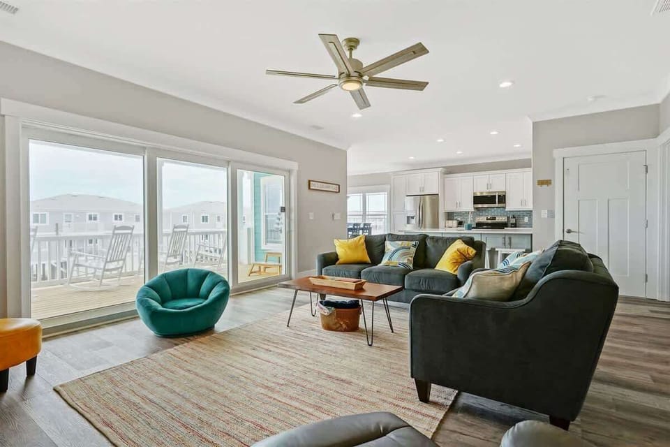 Main Living Room- sliding glass door to access the large front patio with ocean views - 2nd floor