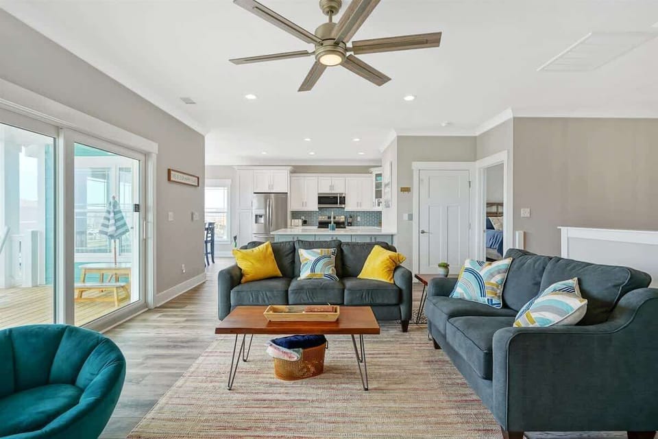 Main Living Room - 2nd floor