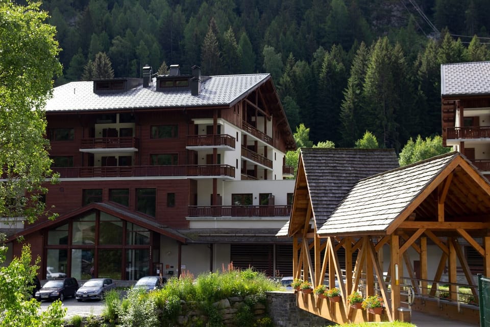 Holiday Home Exterior [summer]