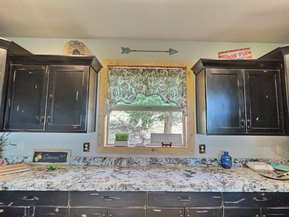 Grand kitchen with tons of space 