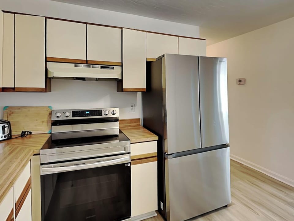 Full Size Kitchen