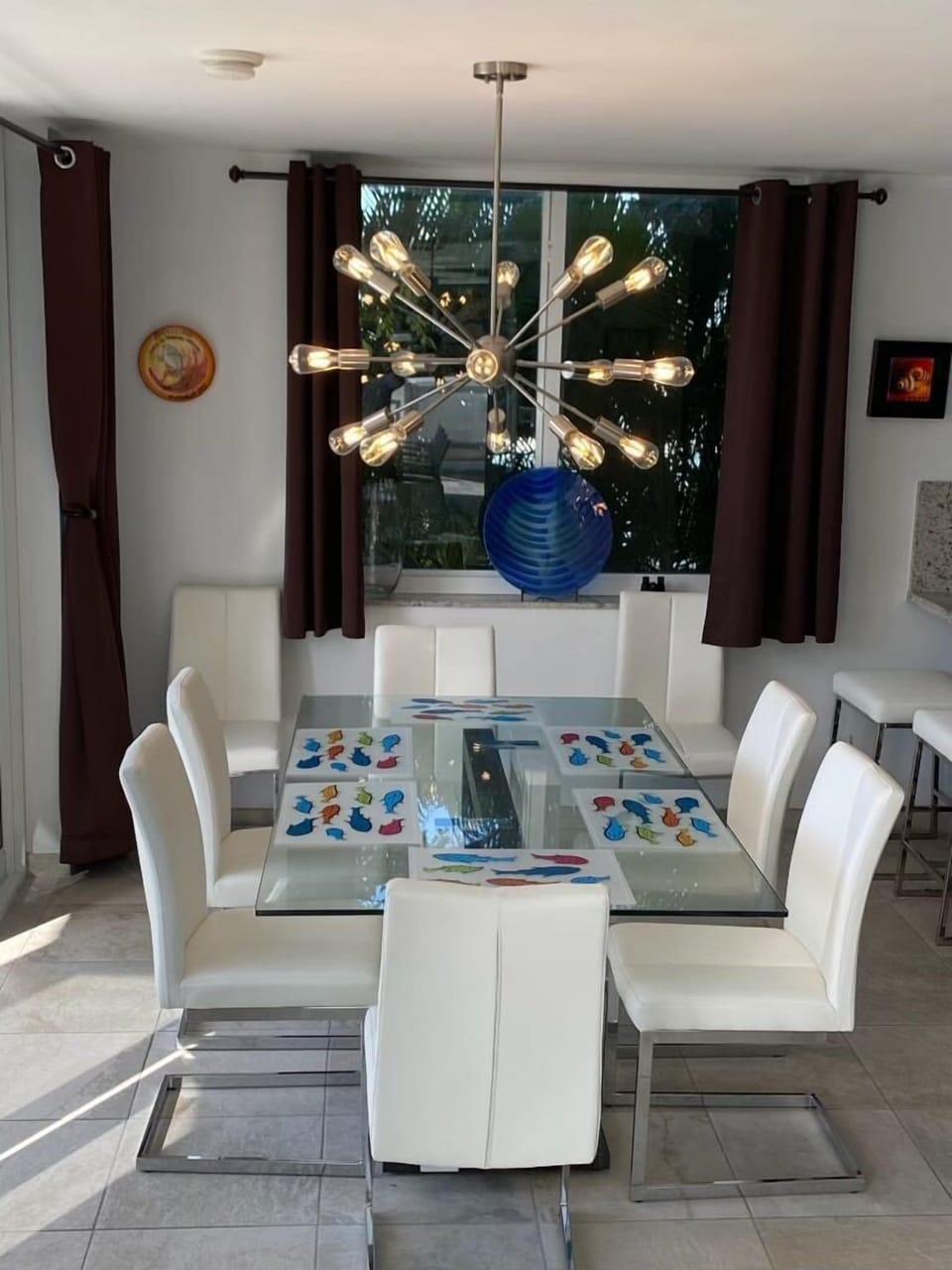 Dining Room - Main Floor