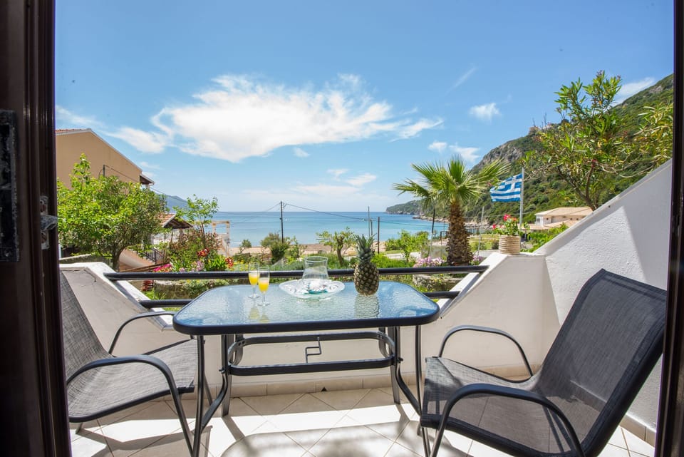 Spiros and Polyxeni Apartment 3 Afionas Balcony