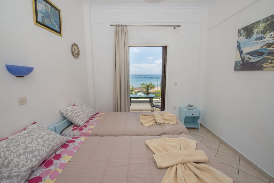 Spiros and Polyxeni Apartment 3 Afionas Bedroom