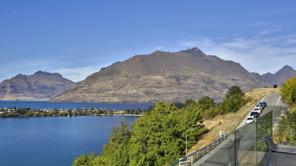 Panoramic lake and mountain views