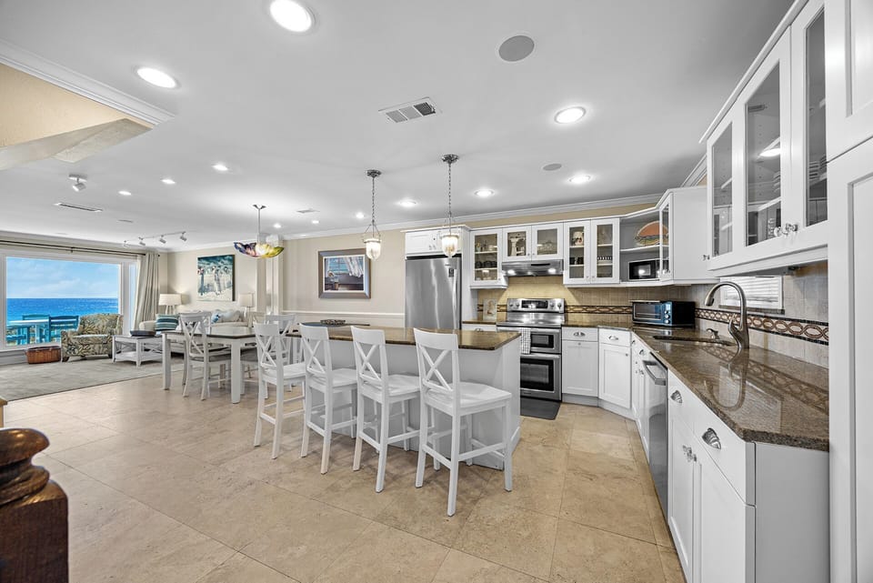 Sea Bluff 3 Kitchen Alt