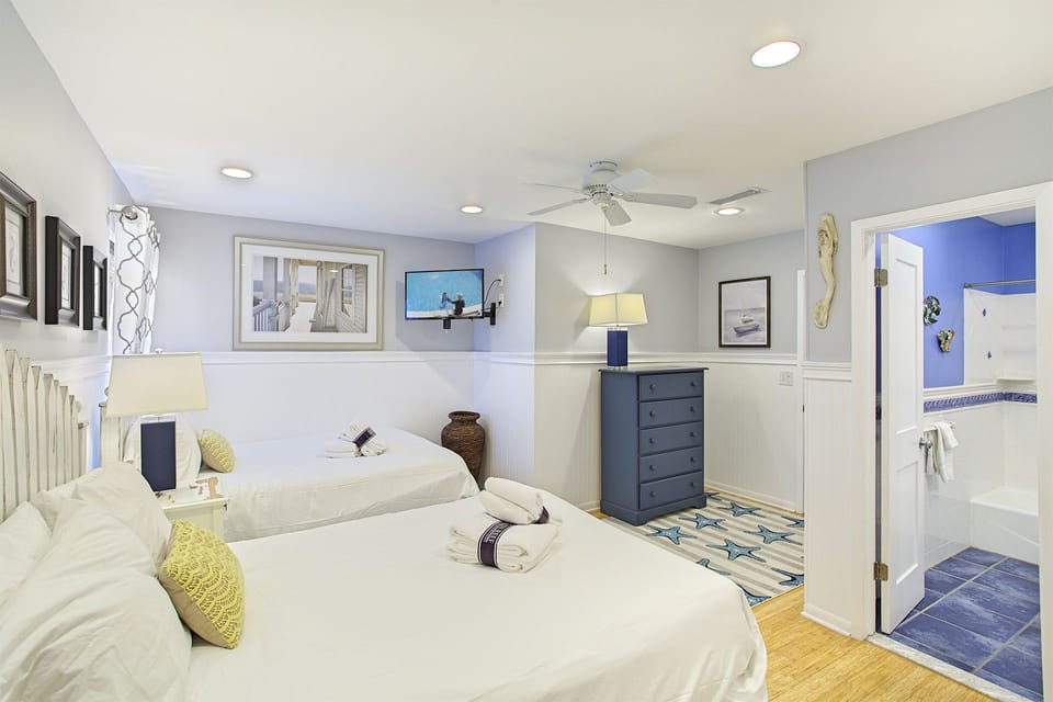 Sea Bluff 3 Guest Bedroom