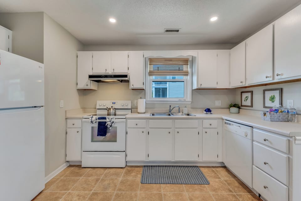 Spacious kitchen