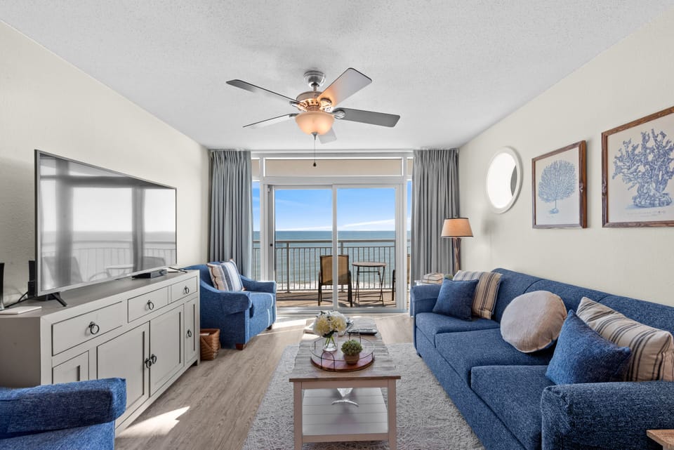 Grande Atlantic 807 is located on the oceanfront and offers incredible views!
