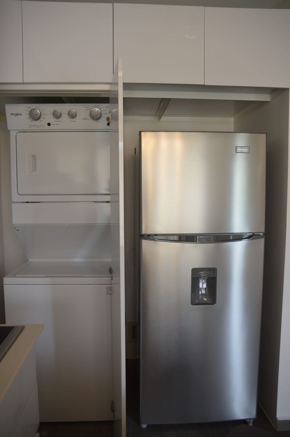 Washing and drying machine
Refrigirator