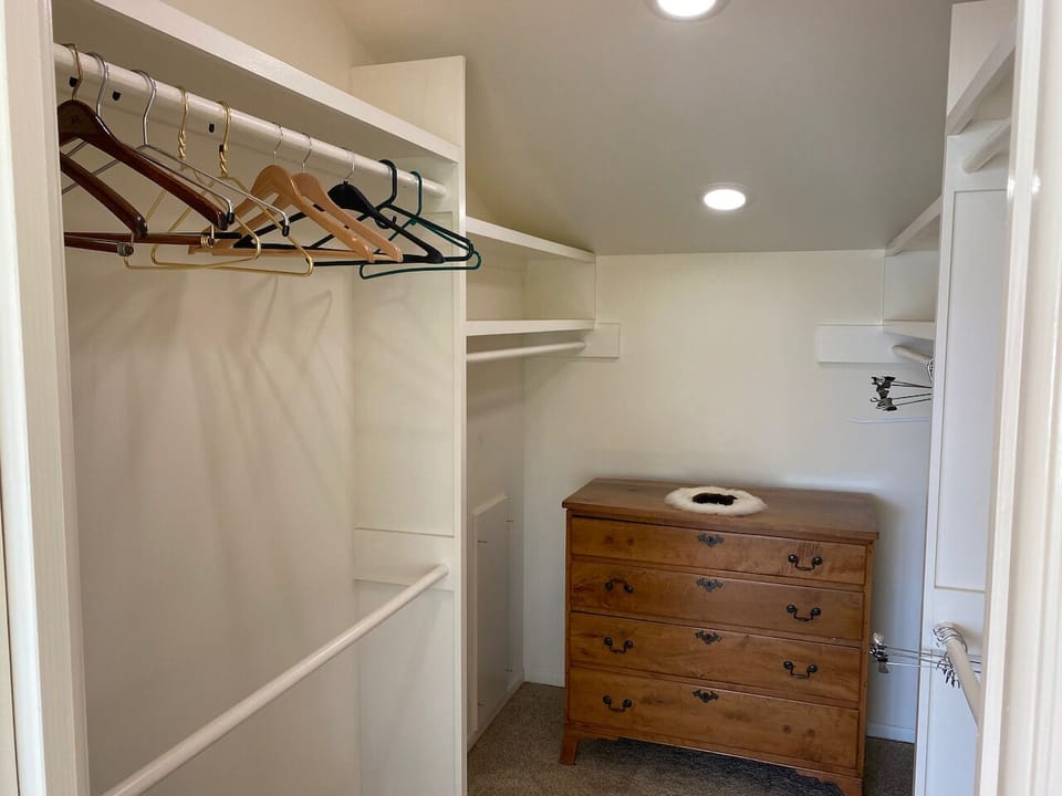 Walk in closet