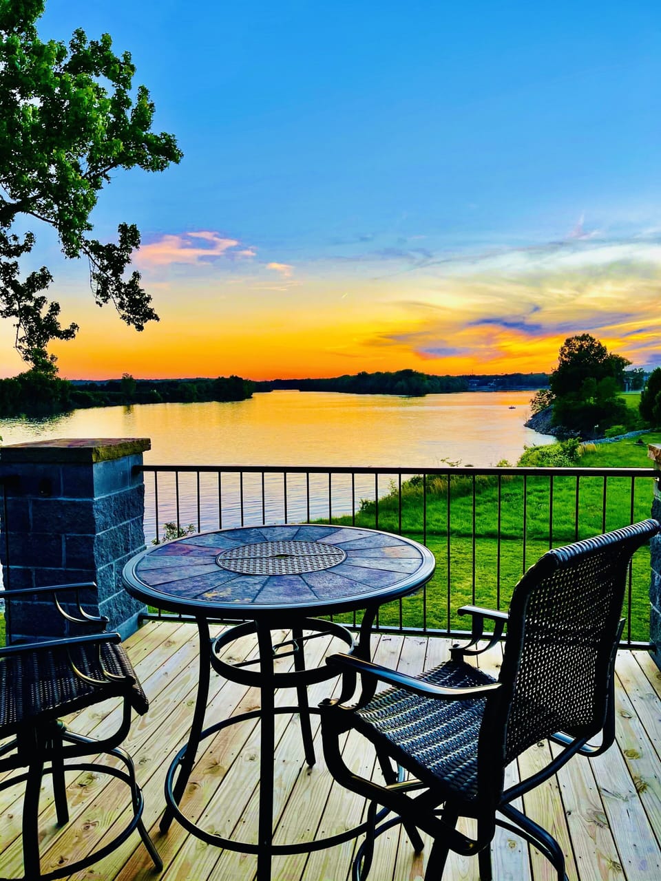 1964 Catfish Lane Back Deck