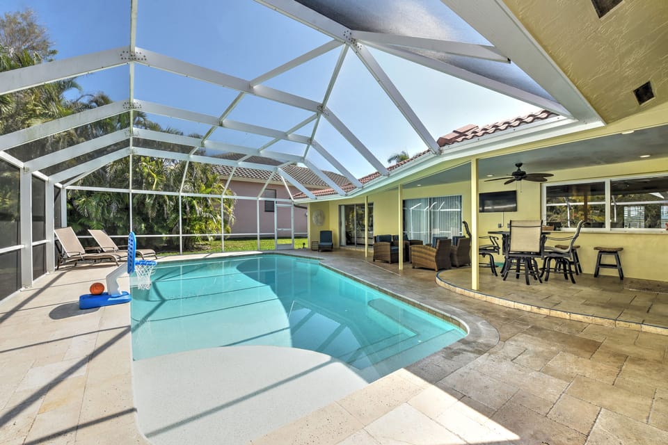 Partially covered lanai with pool screen