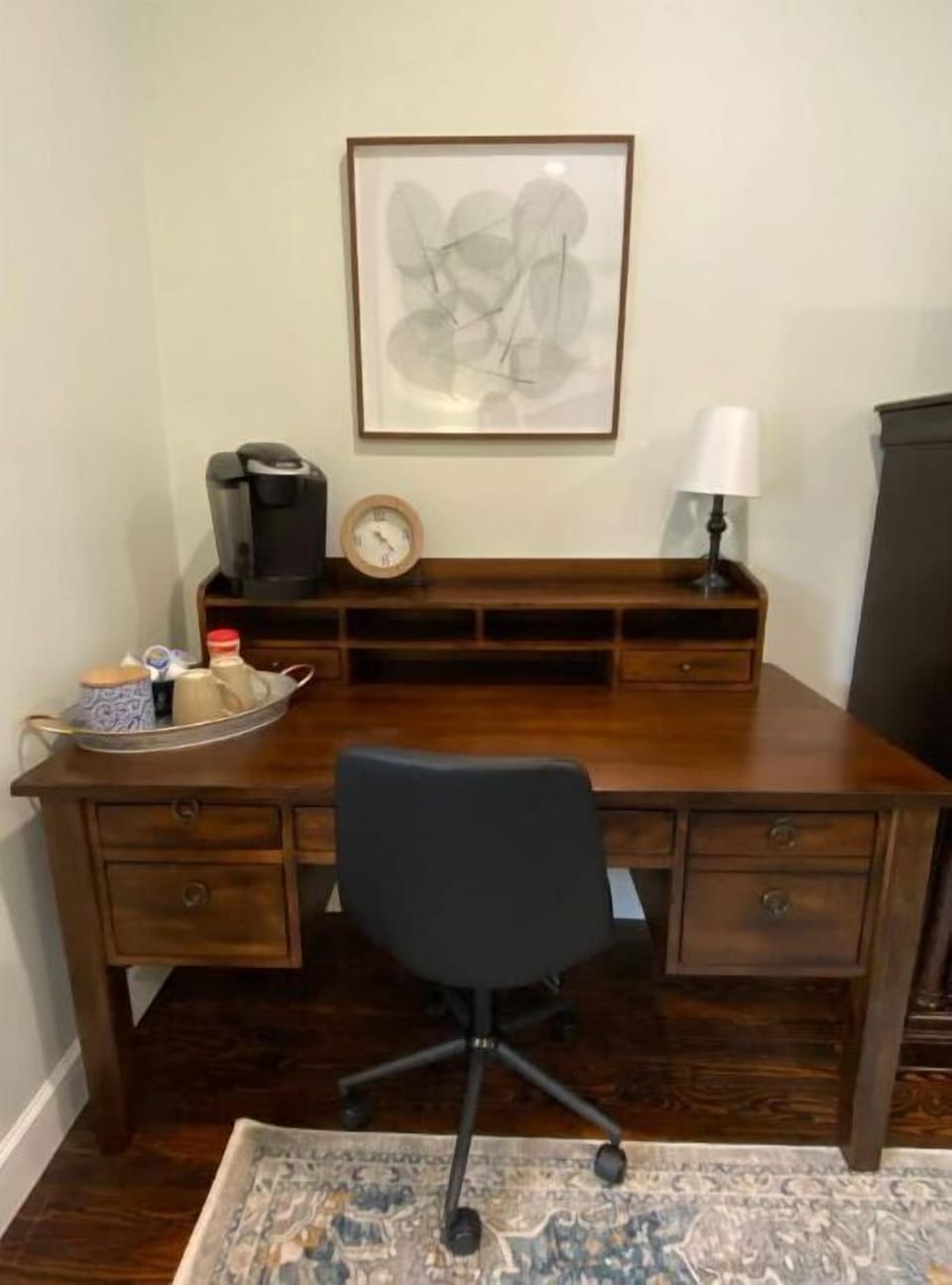 MASTER BEDROOM DESK