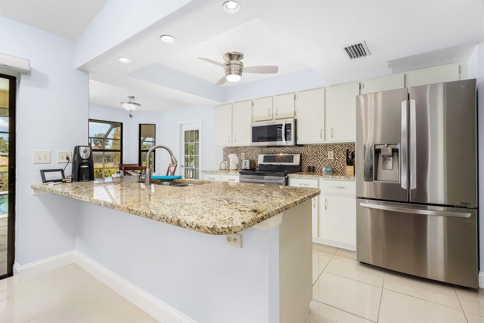 The kitchen is fully equipped!
