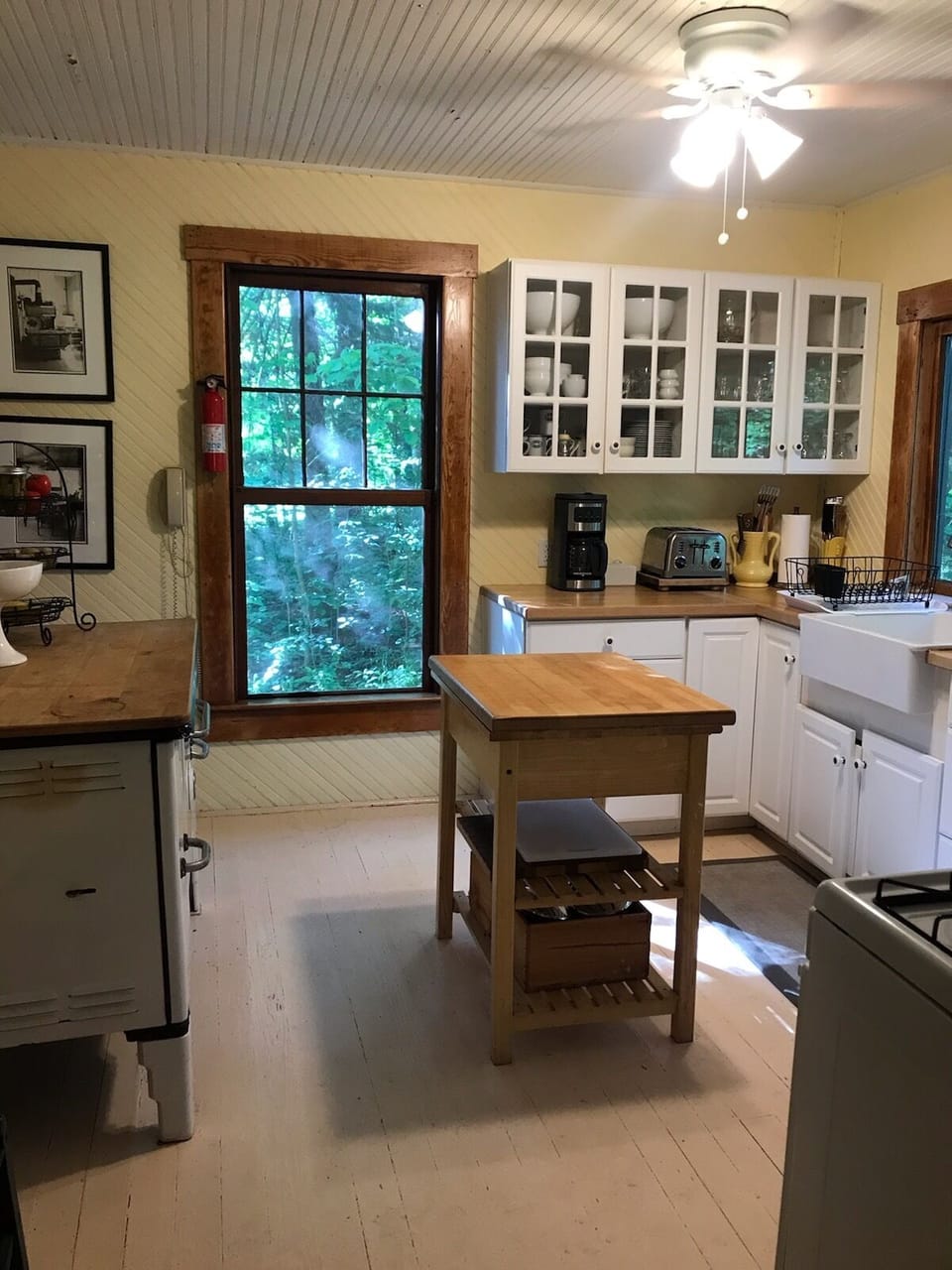 Looking into kitchen from dining room.
