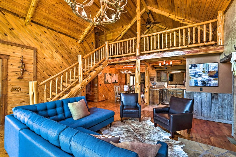 Living Room | Open Floor Plan