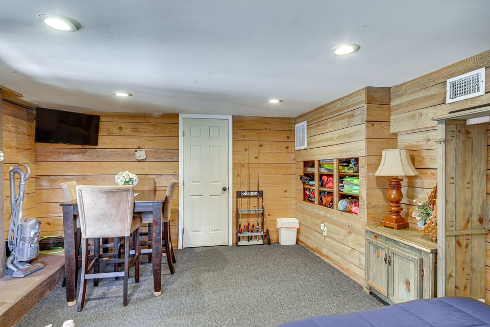 Bonus Room | Private Entrance