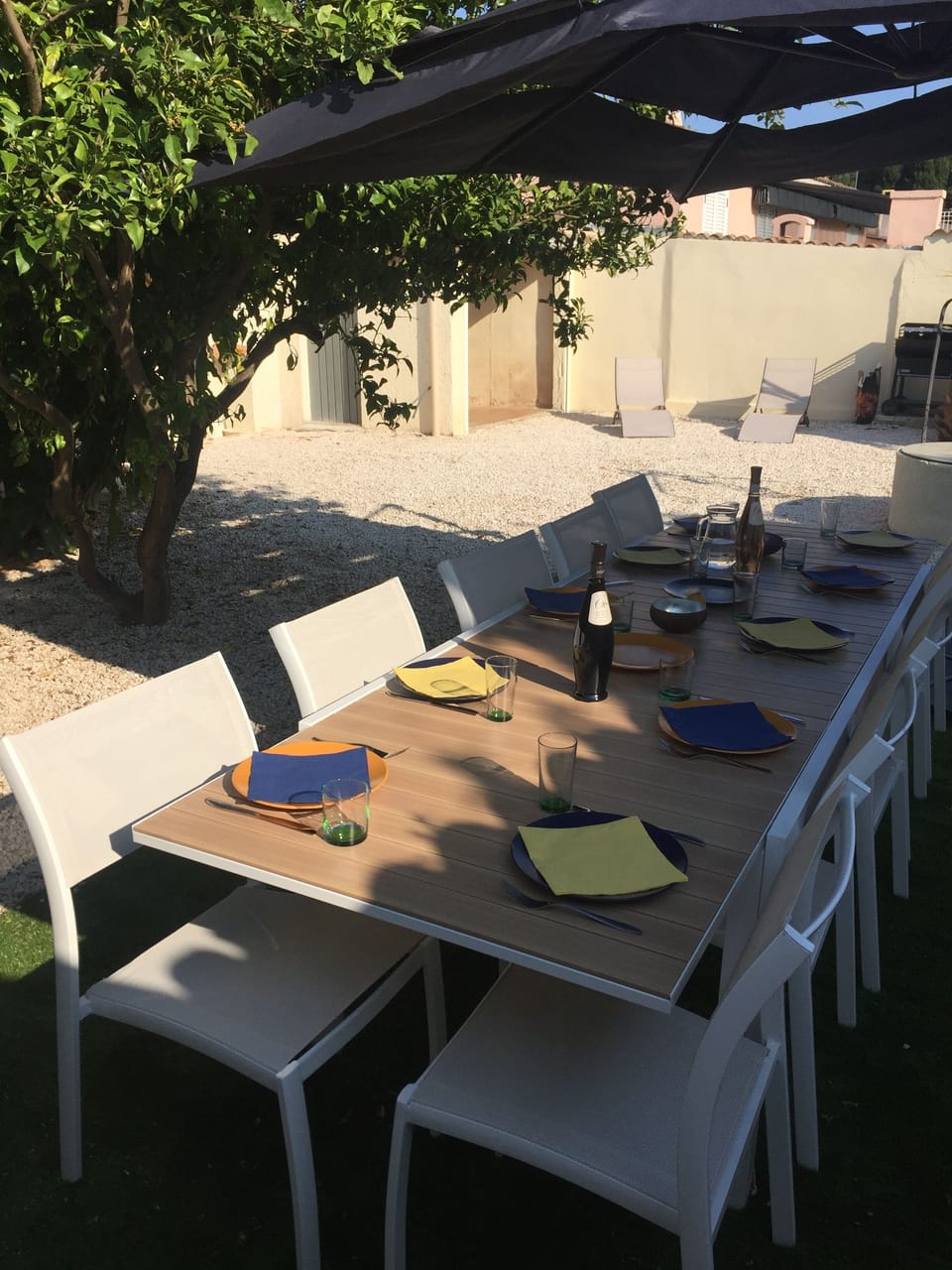 Outdoor dining