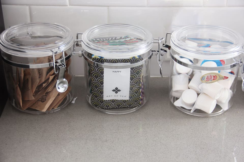 Curated selection of tea from Art of Tea.