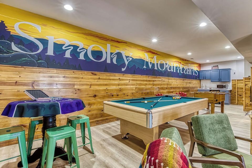 Smoky Mountain mural