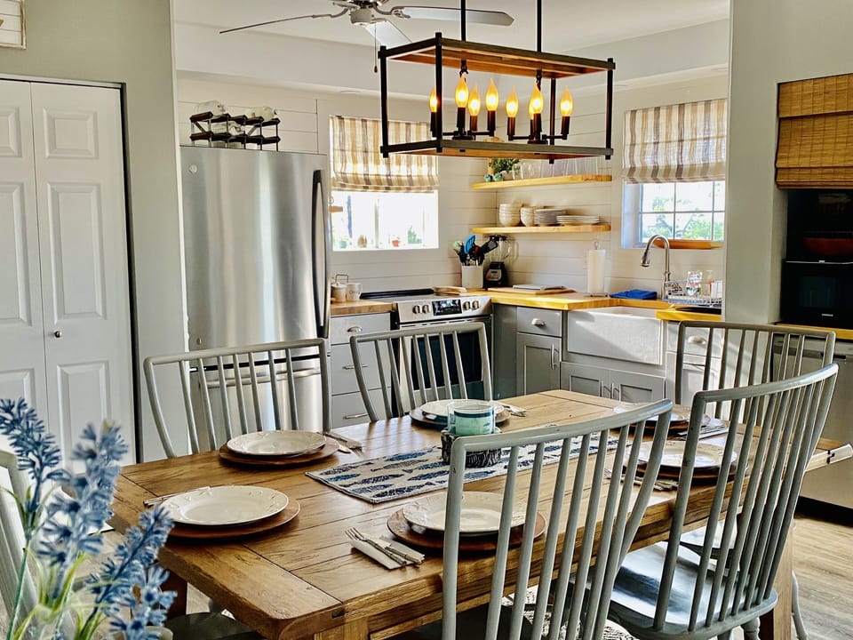The kitchen dining area is a wonderful place to gather with friends and family. 