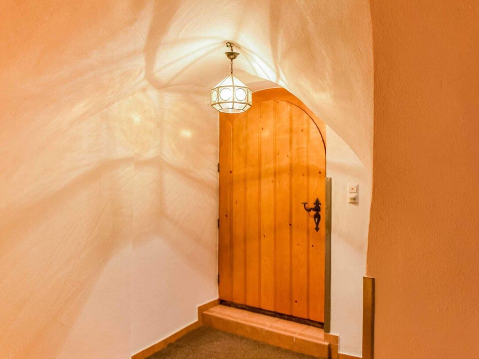 Entrance / Reception