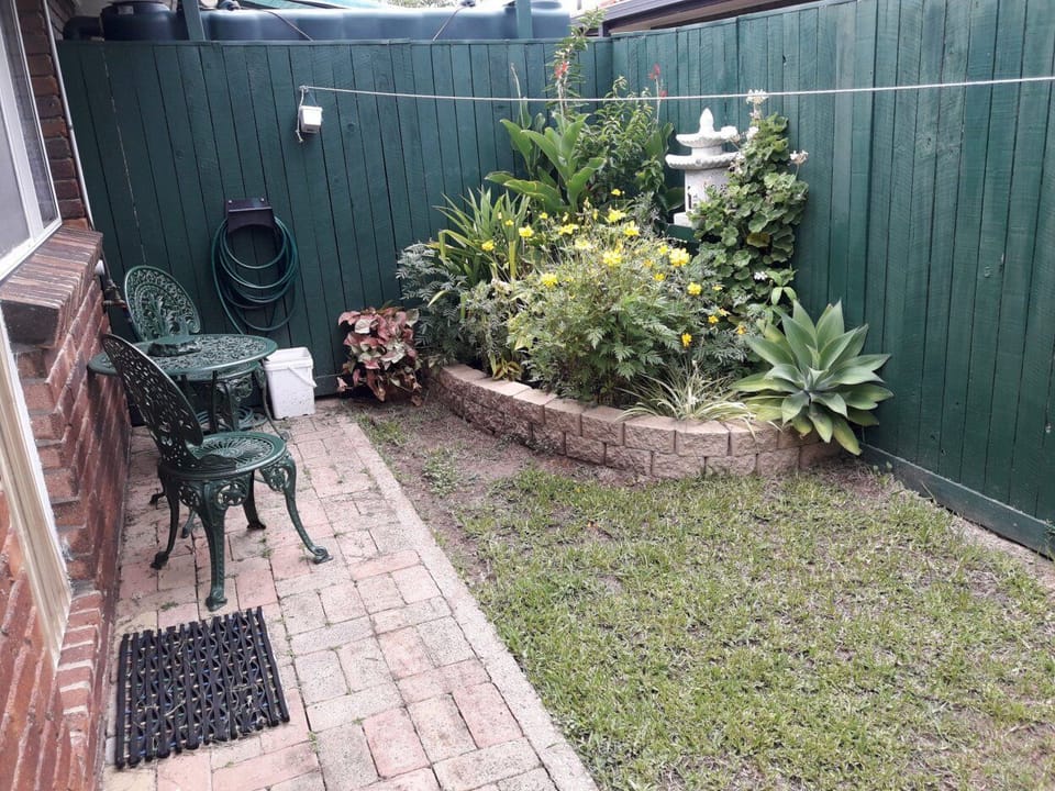 Sit out area