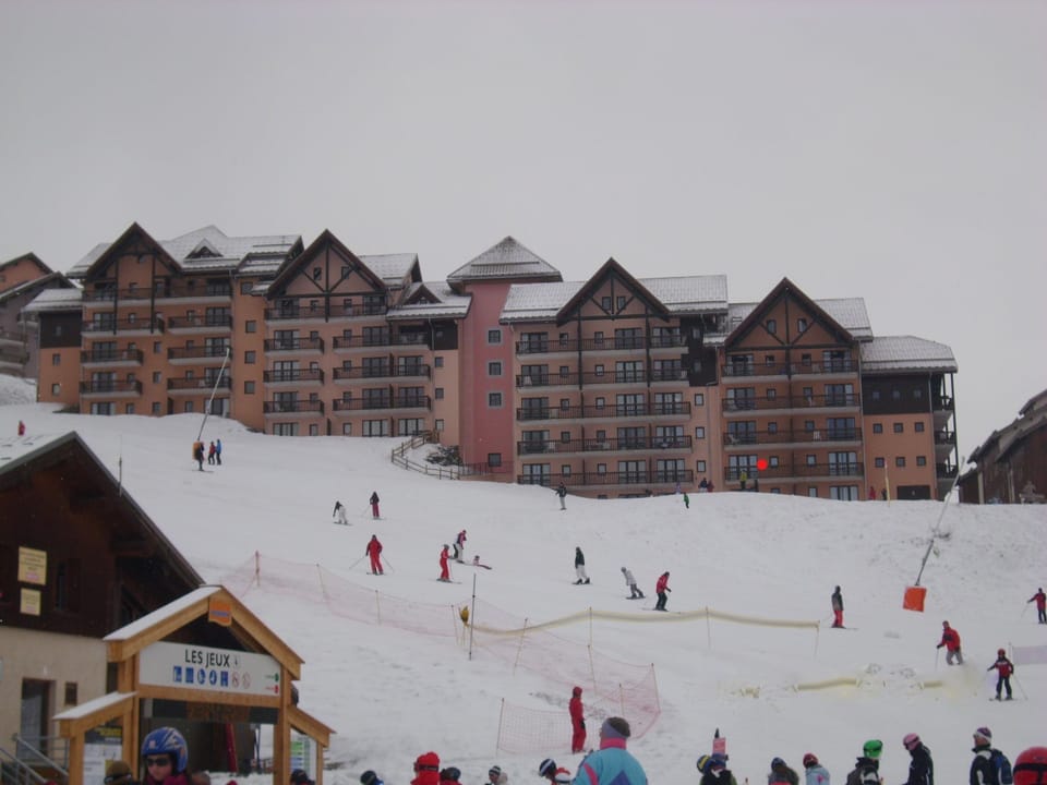 Snow and ski sports