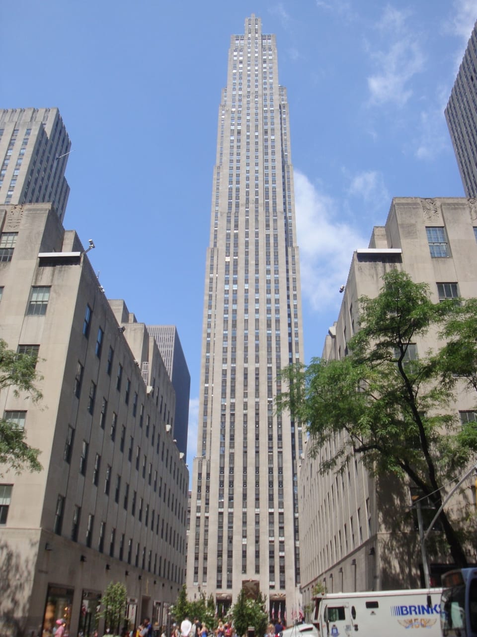 Explore Midtown icons and enjoy effortless sightseeing days