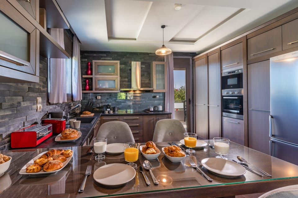 Ideal for families or groups.