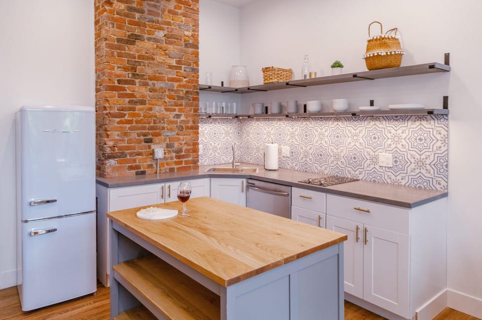 Unit 2- Kitchenette 