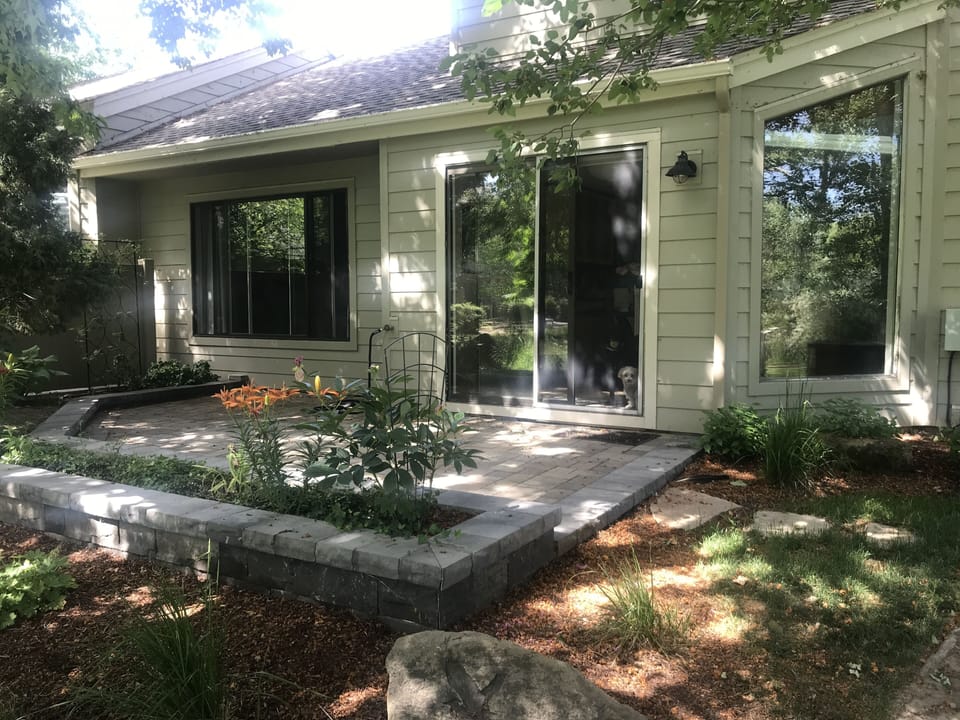 Side patio