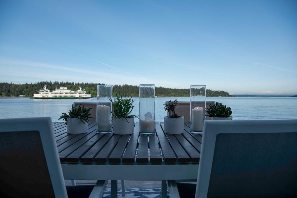 Watch the ferries sail by while dining alfresco.