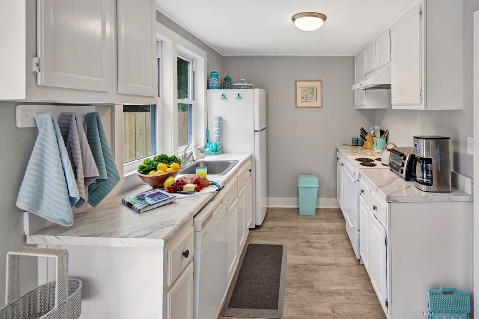 Fully equipped kitchen