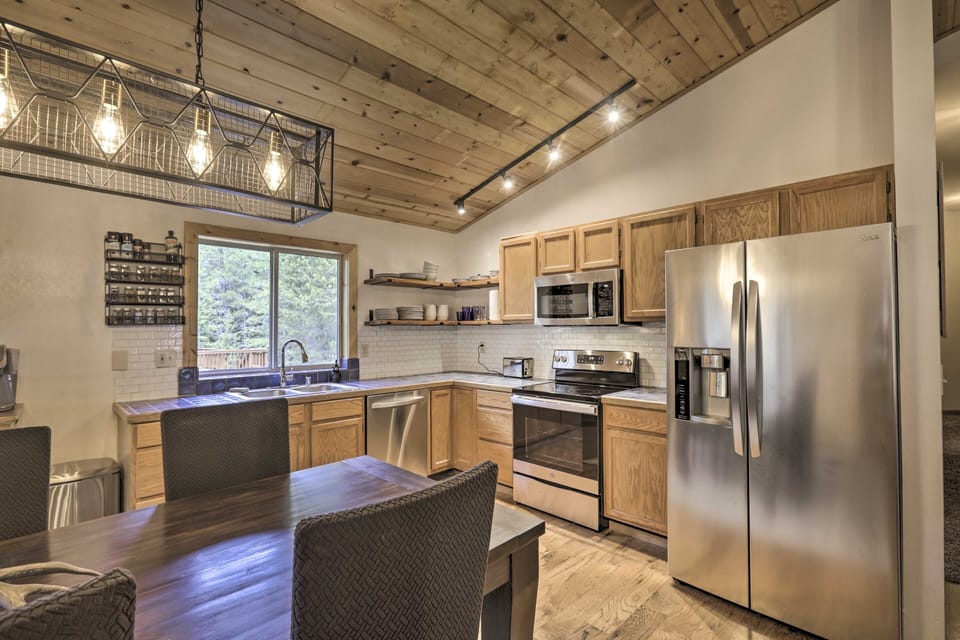 Kitchen | Keurig Coffee Maker