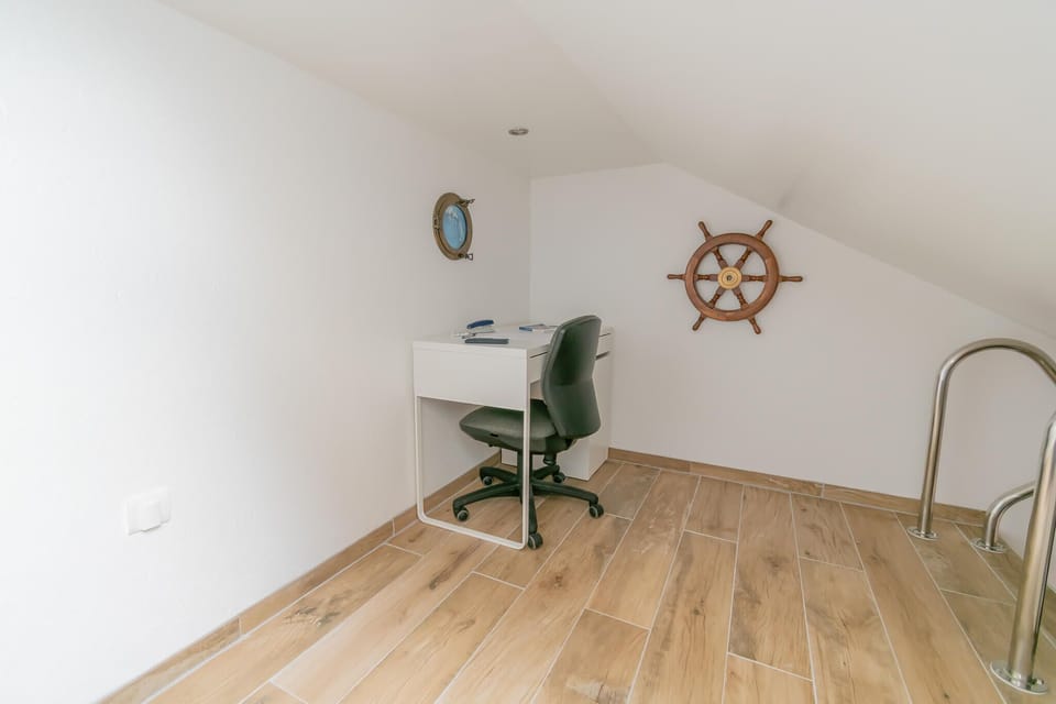 Blue Marine Apartment